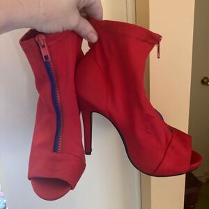 A pair of Fierce Red zip up pumps - so cute and fun on! - Size 6